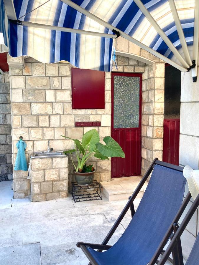Guest House Vila Eli Herceg Novi Bagian luar foto